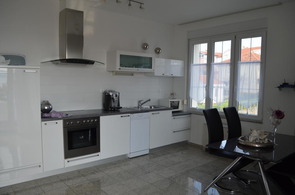Luxury Apartments Zana 자다르 외부 사진